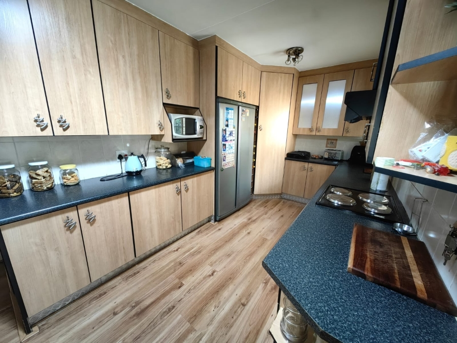 3 Bedroom Property for Sale in Vaalpark Free State